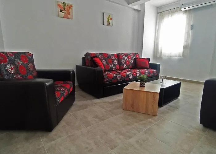 Apartmán Cozy Ground Floor - Up To 5 *