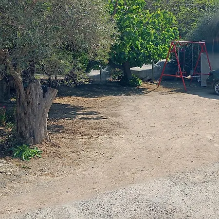 Cozy Ground Floor House * Agia Triada (Thessaloniki)